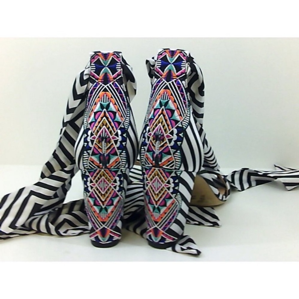 INC International Concepts Katana Sandals embroidered heel lace up Size 7.5